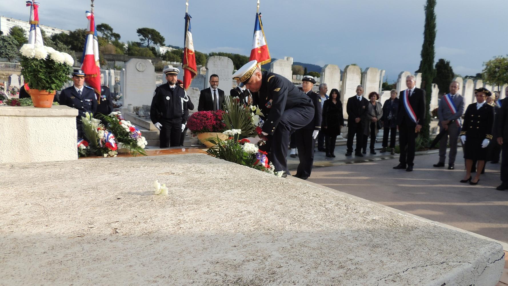 2022 11 01 TOULON HOMMAGE AUX MORTS POUR LA FRANCE CIVILS ET MILITAIRES (32).jpg